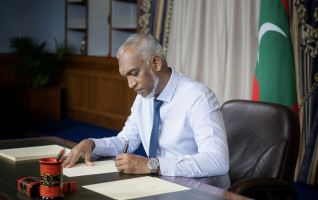 ނޮވެމްބަރު 2 ބަންދު، ނަސްރުގެ ދުވަހާ އެކު ހަތަރު ދުވަސް ބަންދު